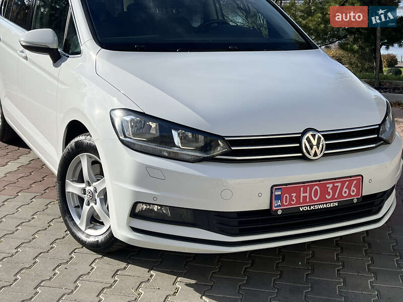 Микровэн Volkswagen Touran 2020 в Тернополе