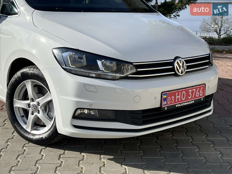 Микровэн Volkswagen Touran 2020 в Тернополе