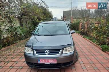 Минивэн Volkswagen Touran 2006 в Гнивани