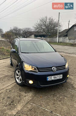 Мінівен Volkswagen Touran 2013 в Чернівцях