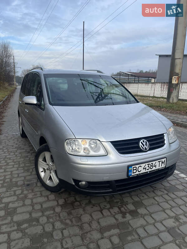 Минивэн Volkswagen Touran 2006 в Новояворовске фото 8 Минивэн Volkswagen Touran 2006 в Новояворовске