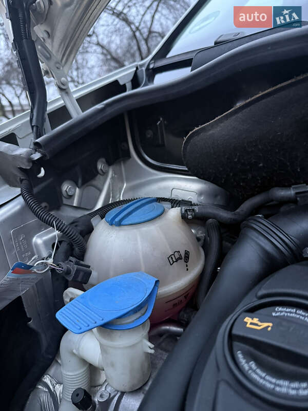 Минивэн Volkswagen Touran 2009 в Киеве