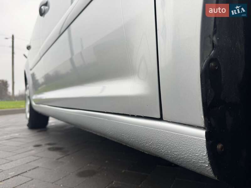 Мінівен Volkswagen Touran 2005 в Лубнах фото 19 Мінівен Volkswagen Touran 2005 в Лубнах