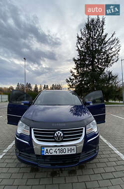Минивэн Volkswagen Touran 2007 в Луцке