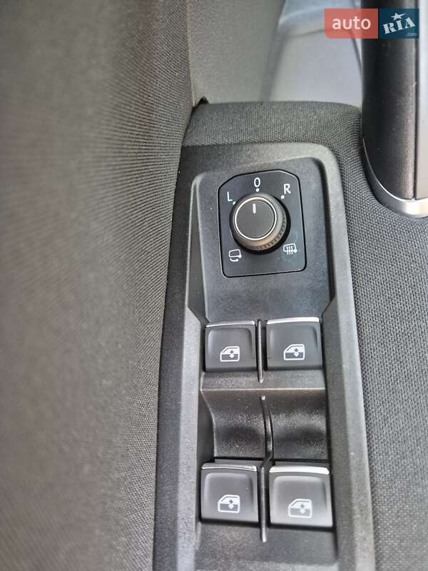 Микровэн Volkswagen Touran 2019 в Ковеле фото 33 Микровэн Volkswagen Touran 2019 в Ковеле