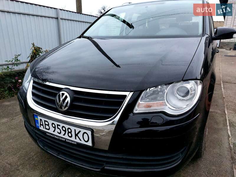 Мінівен Volkswagen Touran 2007 в Чернівцях фото 19 Мінівен Volkswagen Touran 2007 в Чернівцях