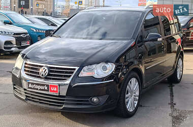Минивэн Volkswagen Touran 2007 в Харькове