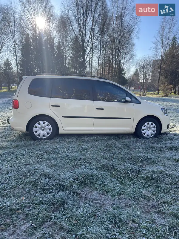Volkswagen Touran 2013