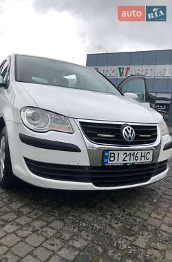 Мінівен Volkswagen Touran 2009 в Полтаві
