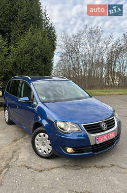 Минивэн Volkswagen Touran 2010 в Золотоноше