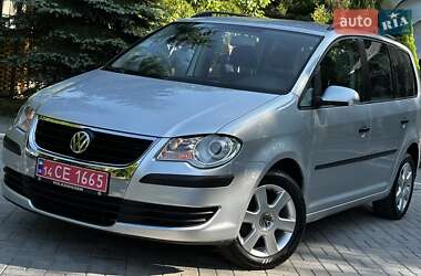 Минивэн Volkswagen Touran 2007 в Дрогобыче