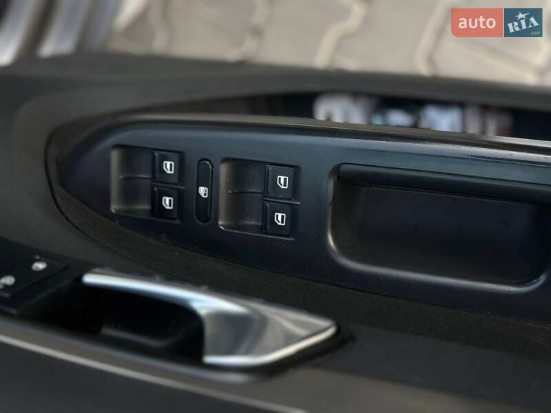 Минивэн Volkswagen Touran 2009 в Одессе