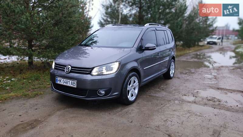 Volkswagen Touran 2011