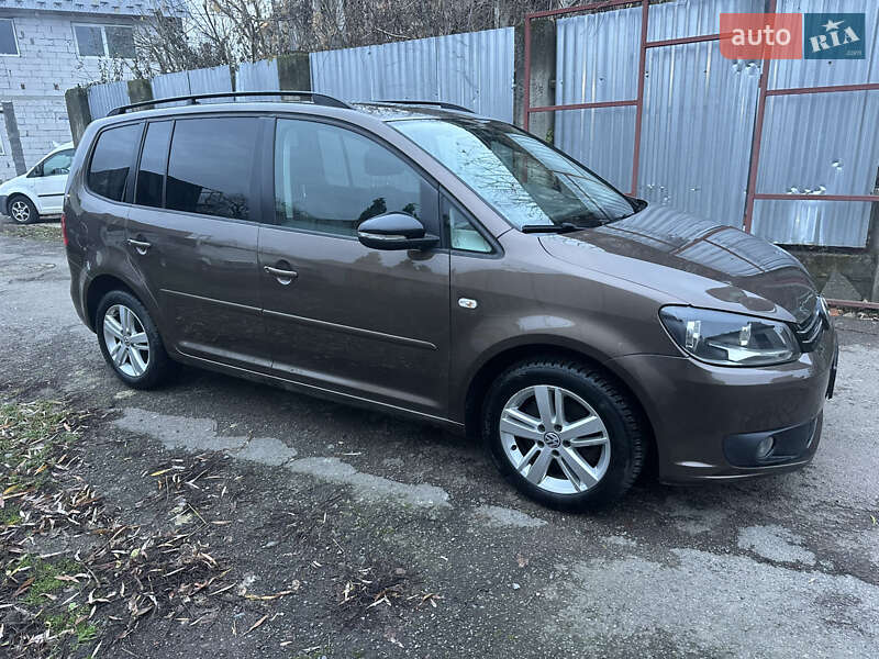 Volkswagen Touran 2012
