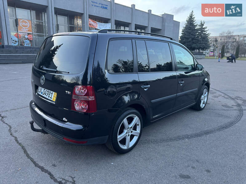 Минивэн Volkswagen Touran 2008 в Ровно
