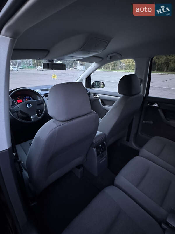 Минивэн Volkswagen Touran 2008 в Ровно