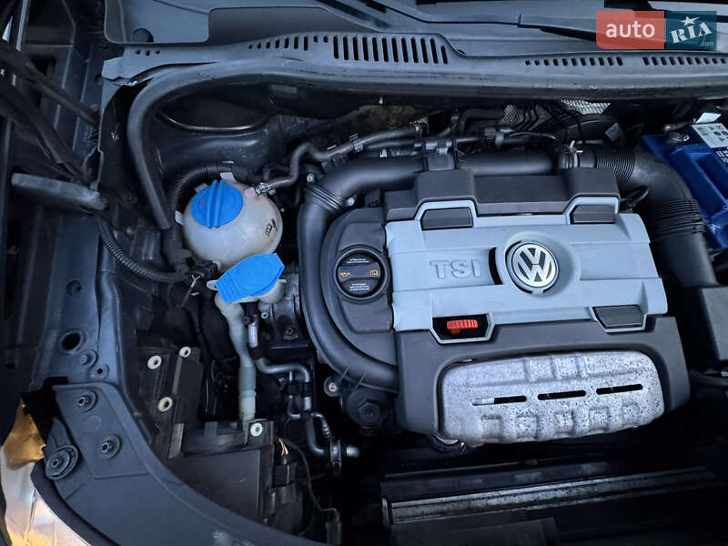 Минивэн Volkswagen Touran 2008 в Ровно