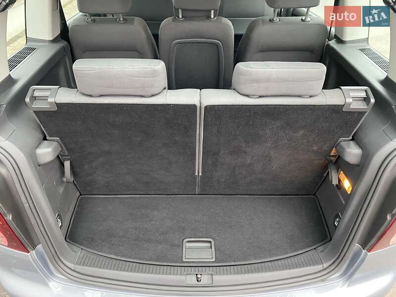 Минивэн Volkswagen Touran 2010 в Мукачево фото 9 Минивэн Volkswagen Touran 2010 в Мукачево