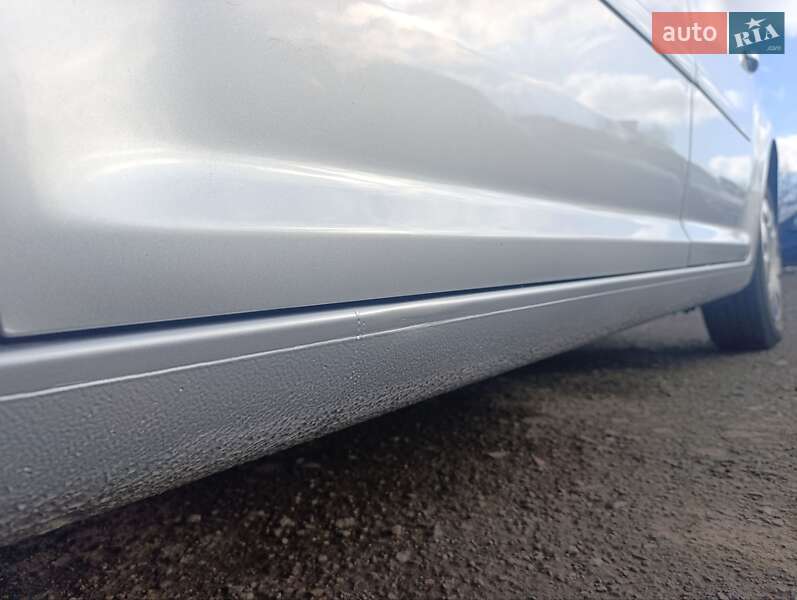 Минивэн Volkswagen Touran 2007 в Луцке