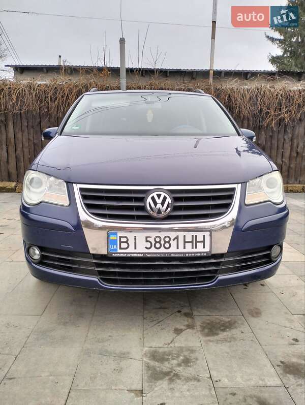 Минивэн Volkswagen Touran 2007 в Кобеляках