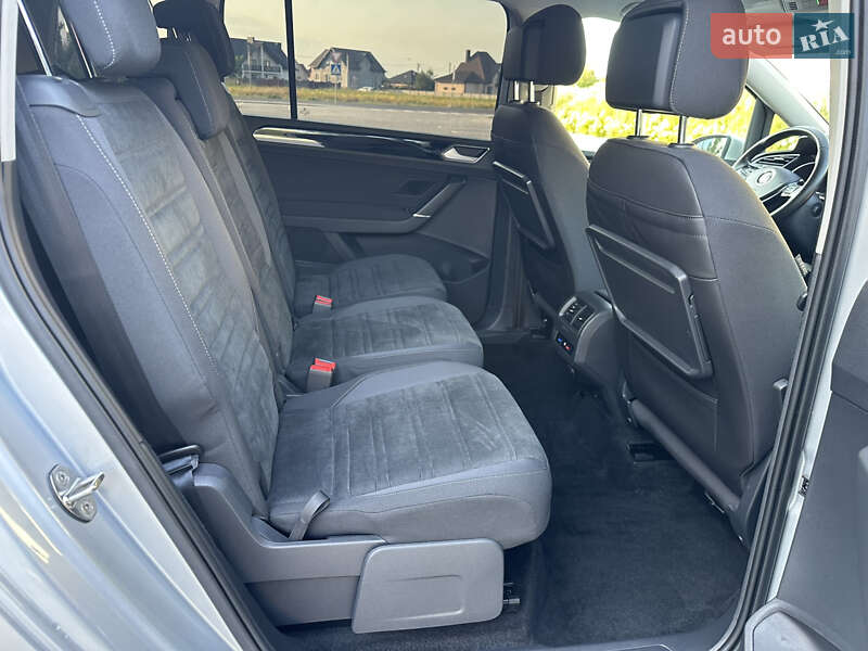 Микровэн Volkswagen Touran 2020 в Луцке