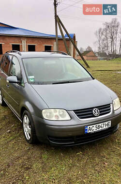 Минивэн Volkswagen Touran 2004 в Ковеле
