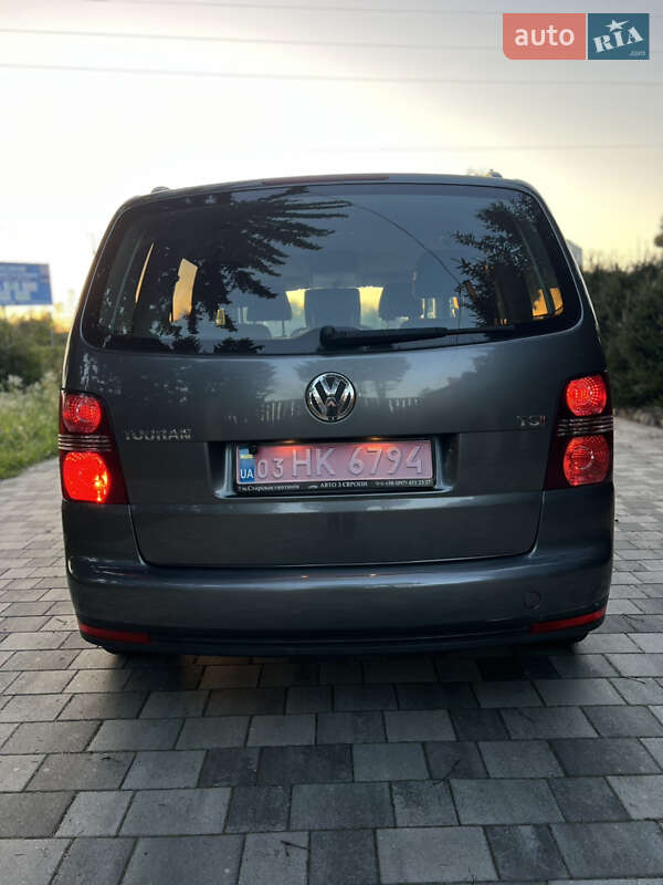 Минивэн Volkswagen Touran 2007 в Староконстантинове
