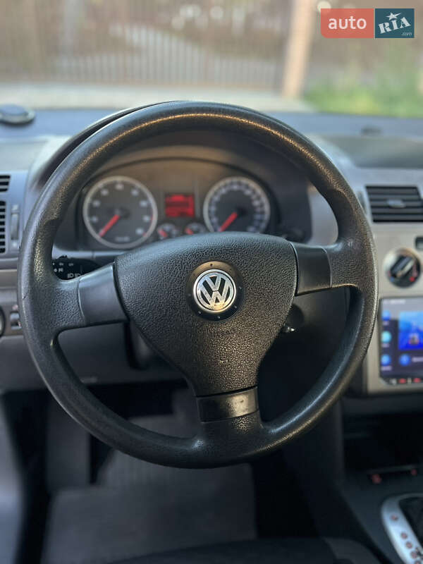 Минивэн Volkswagen Touran 2007 в Староконстантинове