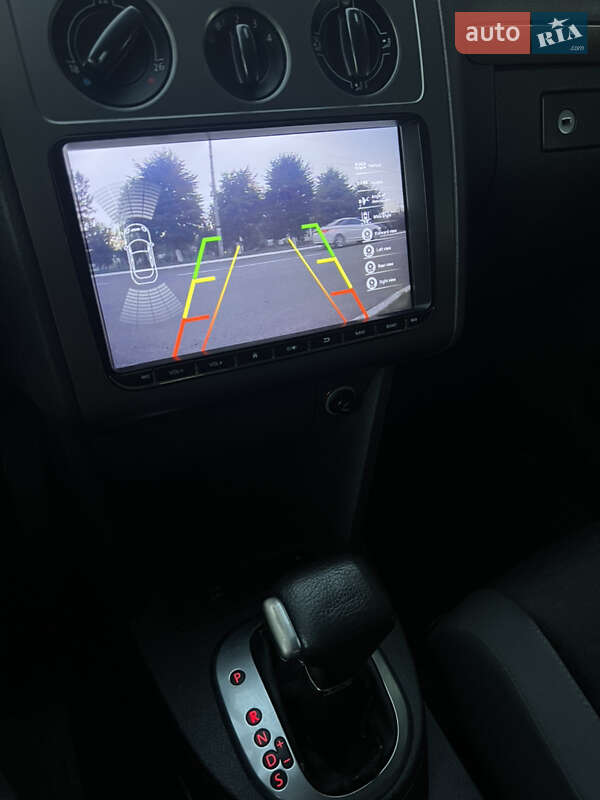 Минивэн Volkswagen Touran 2007 в Староконстантинове