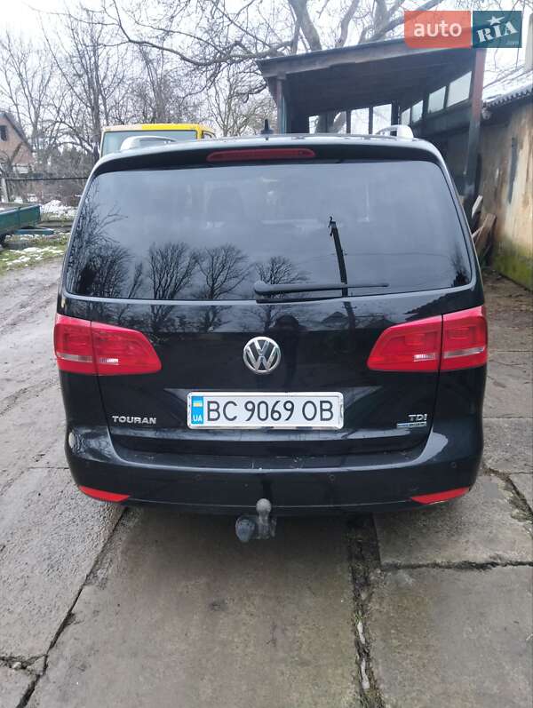 Минивэн Volkswagen Touran 2011 в Львове