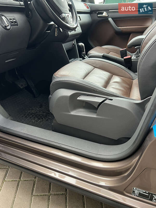 Минивэн Volkswagen Touran 2013 в Житомире фото 17 Минивэн Volkswagen Touran 2013 в Житомире