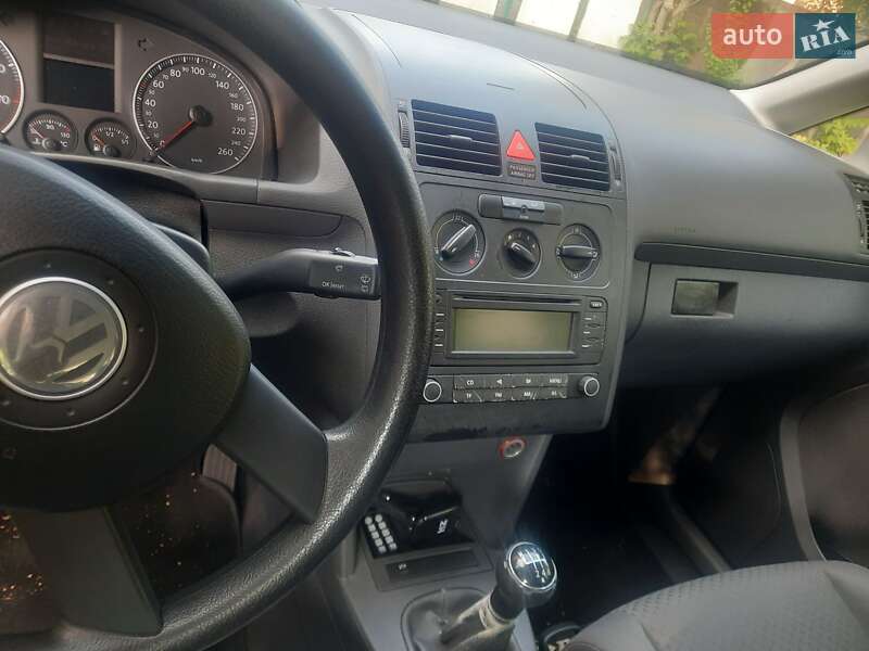 Минивэн Volkswagen Touran 2003 в Ивано-Франковске