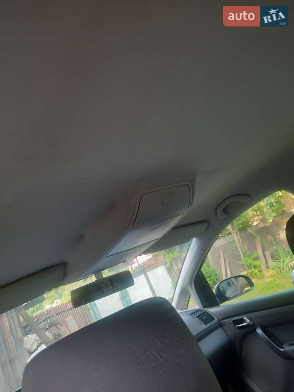 Минивэн Volkswagen Touran 2003 в Ивано-Франковске