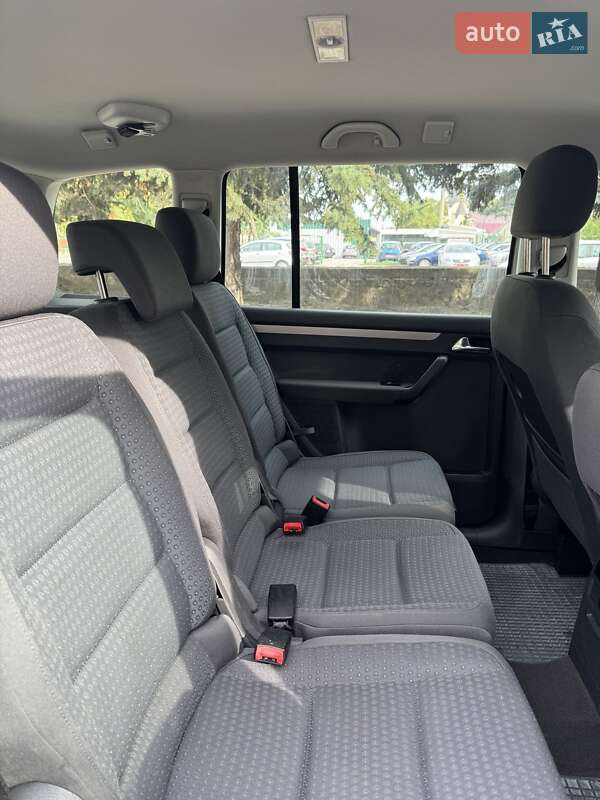 Минивэн Volkswagen Touran 2005 в Вознесенске фото 10 Минивэн Volkswagen Touran 2005 в Вознесенске