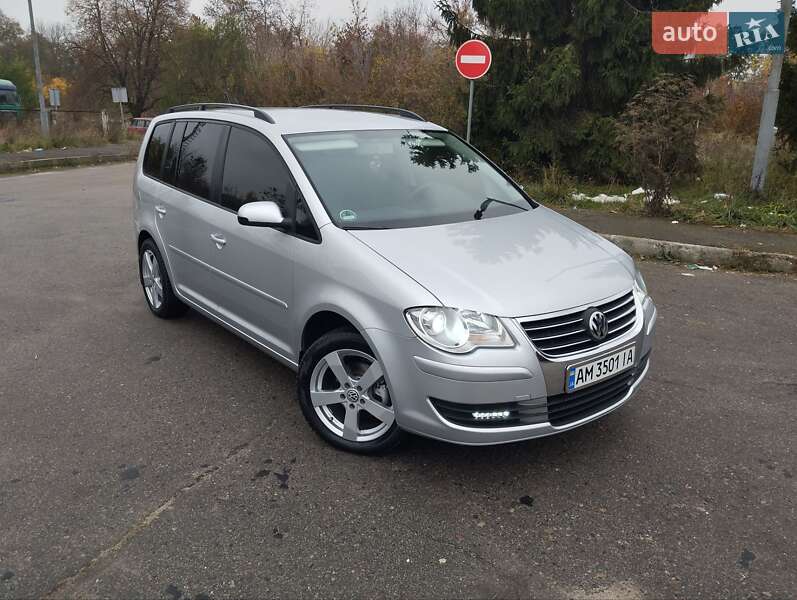 Минивэн Volkswagen Touran 2007 в Бердичеве