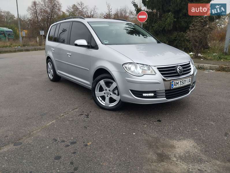 Минивэн Volkswagen Touran 2007 в Бердичеве