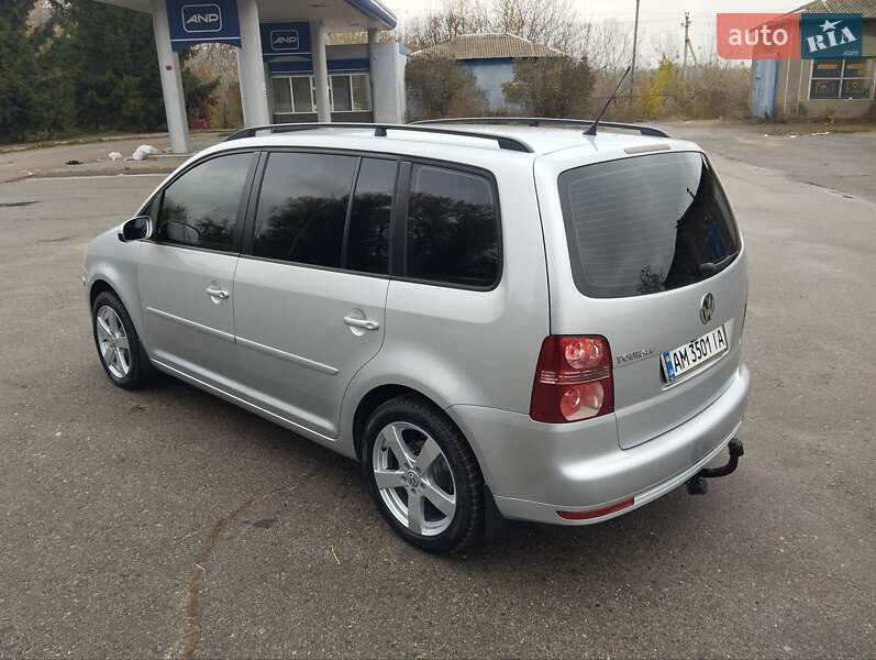 Минивэн Volkswagen Touran 2007 в Бердичеве