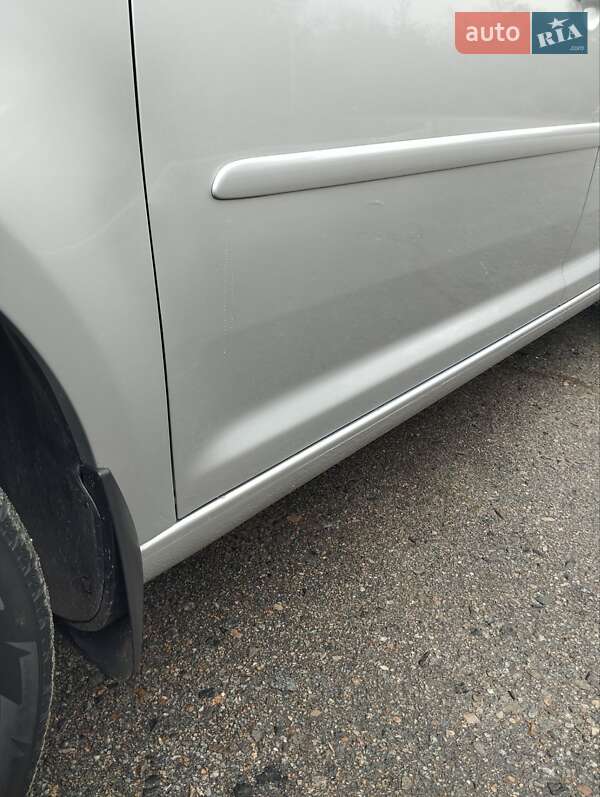 Минивэн Volkswagen Touran 2007 в Бердичеве