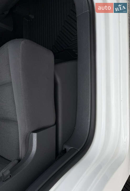 Минивэн Volkswagen Touran 2008 в Виннице