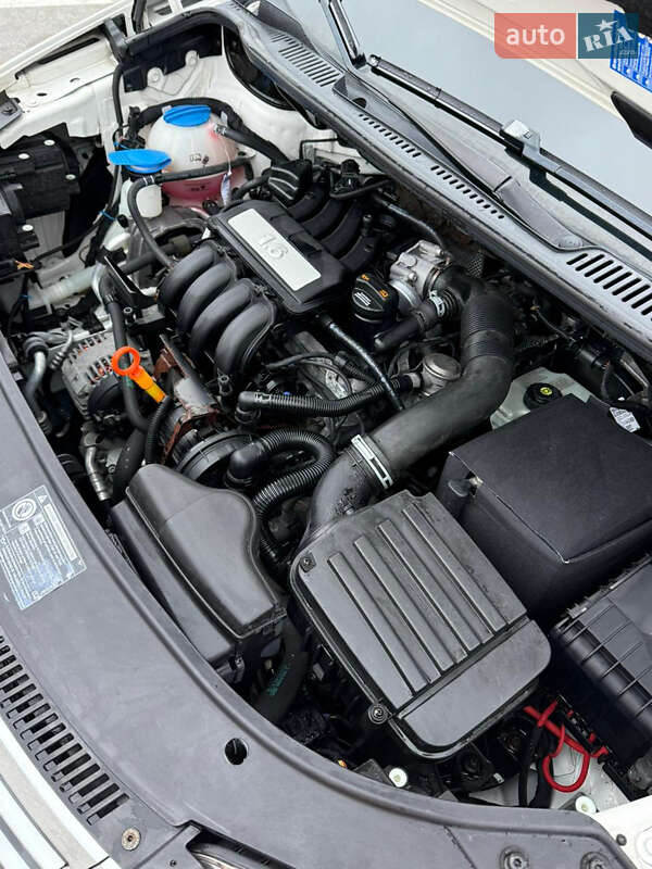 Минивэн Volkswagen Touran 2008 в Виннице