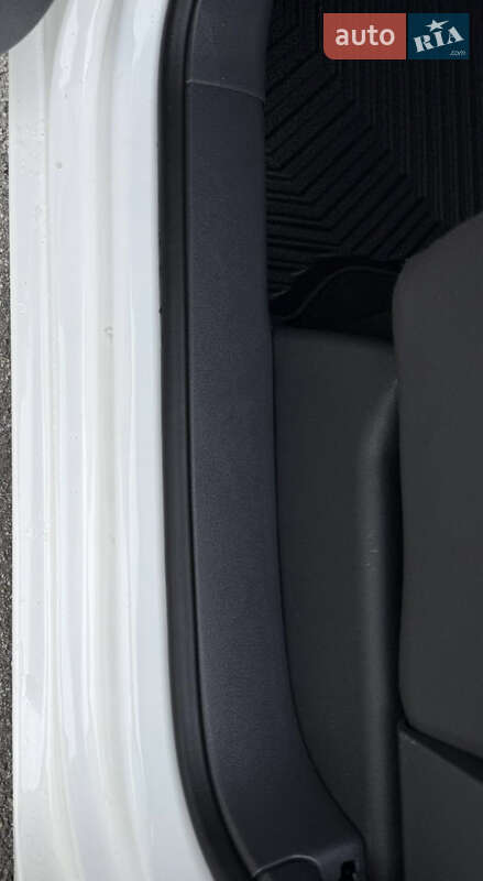 Минивэн Volkswagen Touran 2008 в Виннице