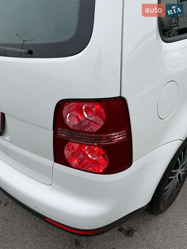 Минивэн Volkswagen Touran 2008 в Виннице