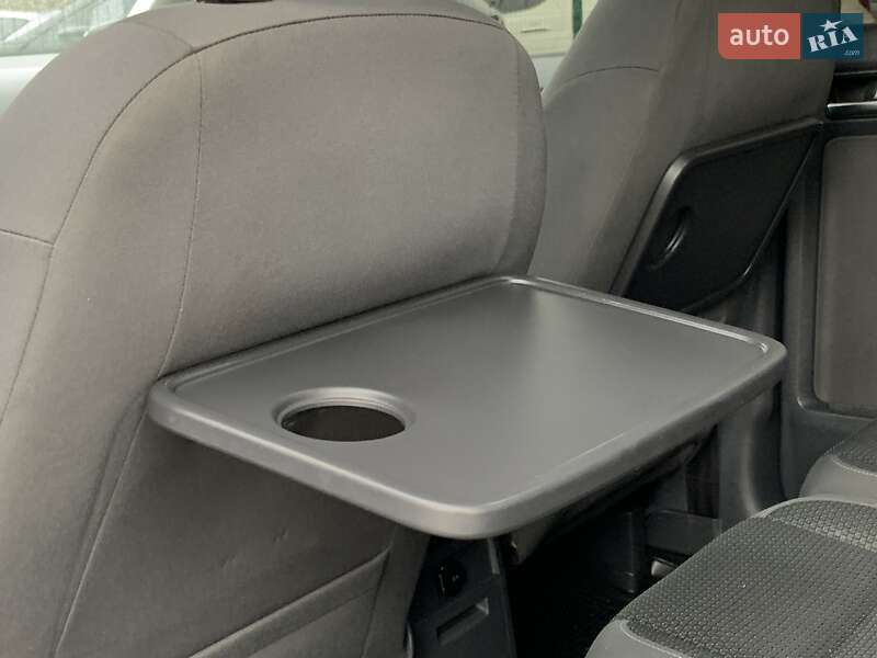 Мінівен Volkswagen Touran 2011 в Бердичеві