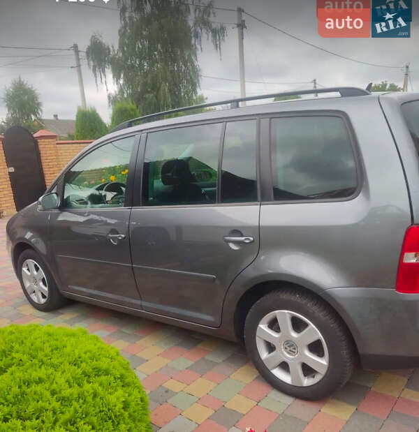 Минивэн Volkswagen Touran 2006 в Белой Церкви