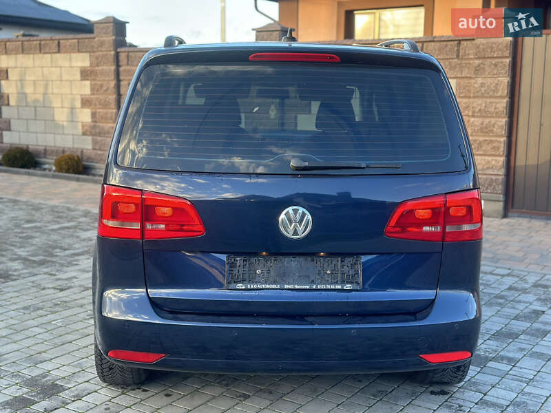 Минивэн Volkswagen Touran 2014 в Ровно