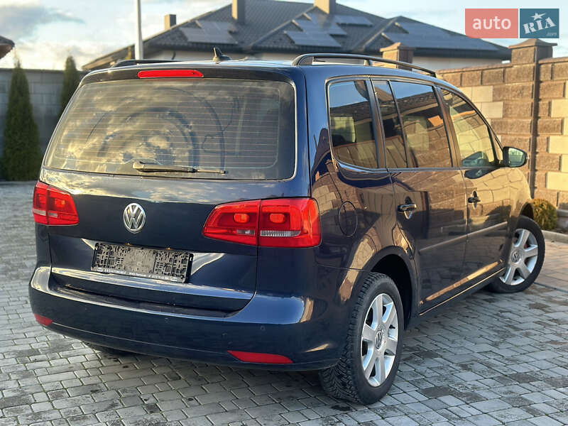 Минивэн Volkswagen Touran 2014 в Ровно
