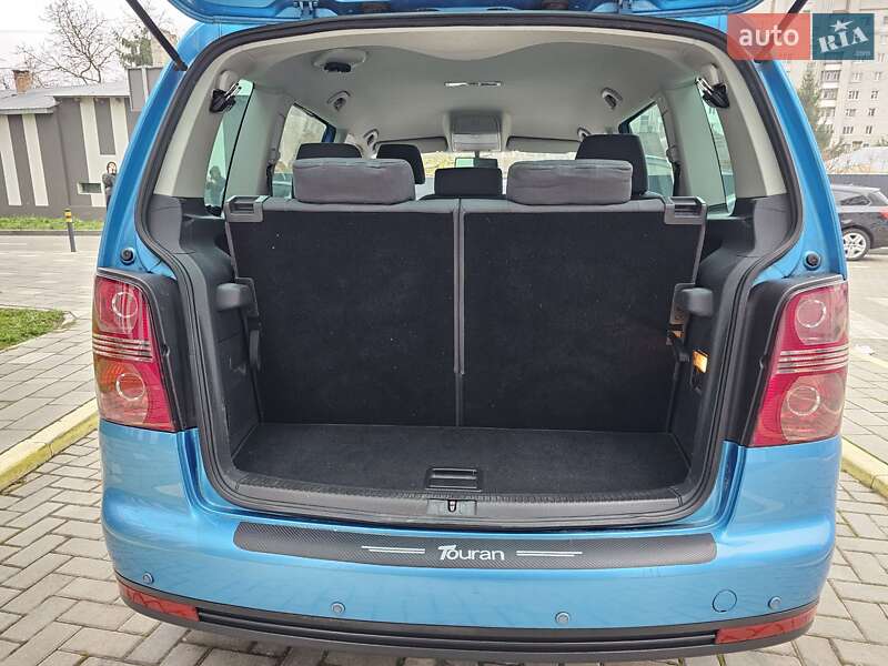 Минивэн Volkswagen Touran 2007 в Львове фото 10 Минивэн Volkswagen Touran 2007 в Львове