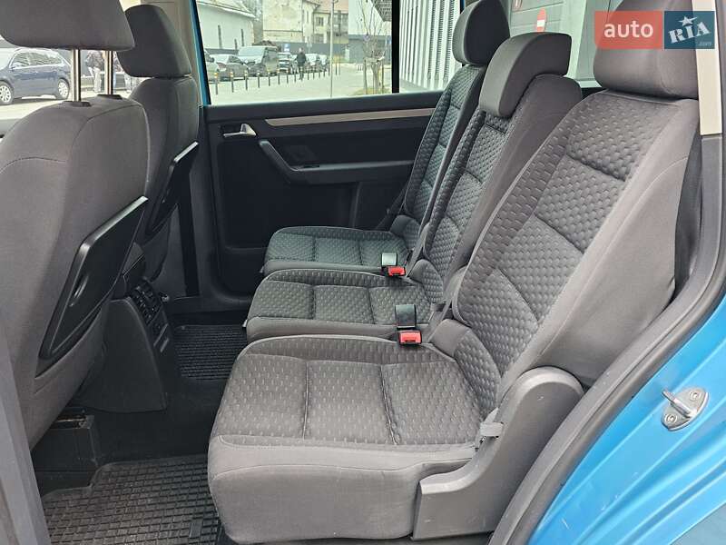 Минивэн Volkswagen Touran 2007 в Львове фото 11 Минивэн Volkswagen Touran 2007 в Львове