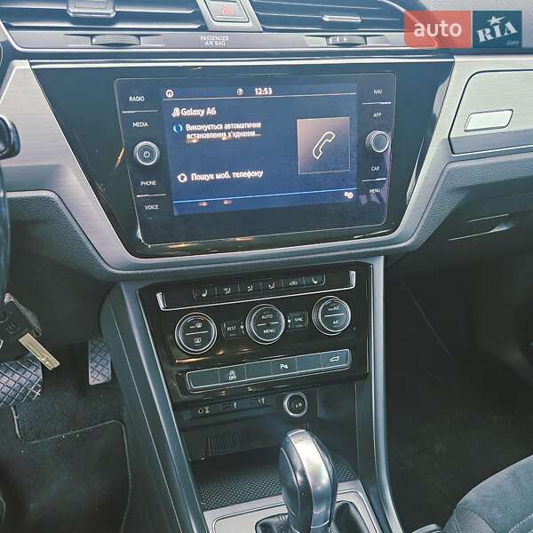 Микровэн Volkswagen Touran 2017 в Ивано-Франковске