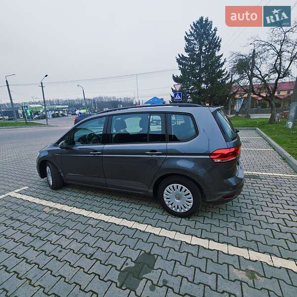 Микровэн Volkswagen Touran 2017 в Ивано-Франковске